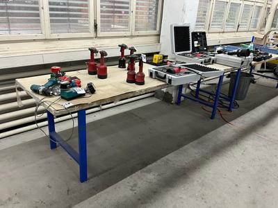 Overview picture of Work table (2x)